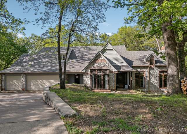 Property at 18433 E 92nd St, Owasso, OK 74055, 3 beds, 2.5 baths