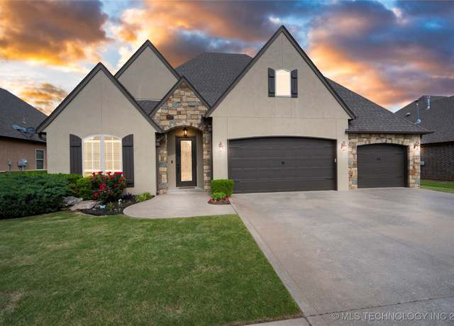 Property at 4415 S 187th East Pl, Tulsa, OK 74134, 5 beds, 3.5 baths