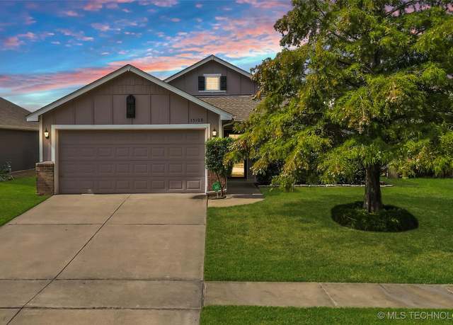Property at 15108 E 108th St N, Owasso, OK 74055, 3 beds, 2 baths
