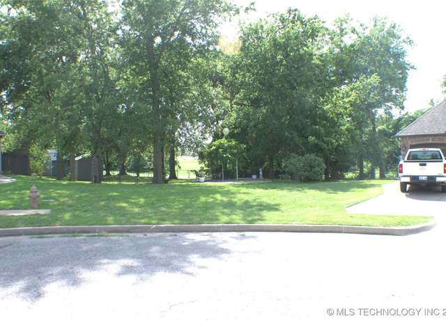 Property at S Walnut Pl, Sand Springs, OK 74063