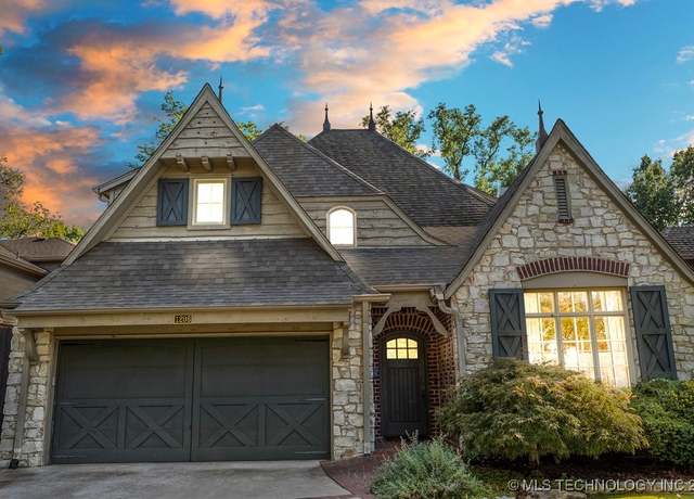 Property at 1206 E 28th St, Tulsa, OK 74114, 4 beds, 3.5 baths