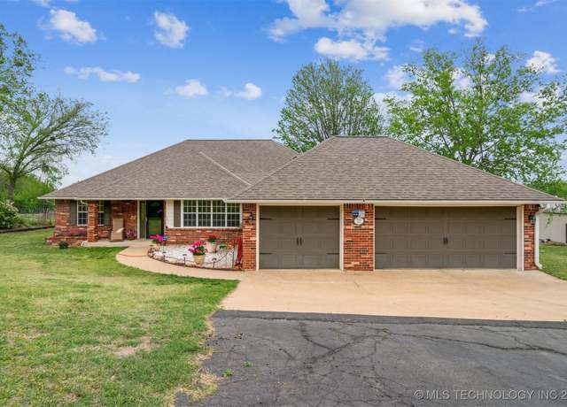 Property at 5455 S Robert Girten Rd, Chelsea, OK 74016, 3 beds, 2 baths