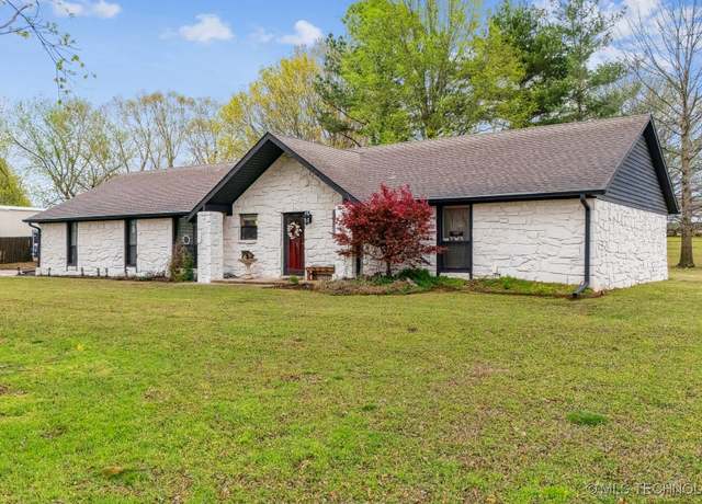 Property at 15623 S 297th East St, Coweta, OK 74429, 3 beds, 2 baths