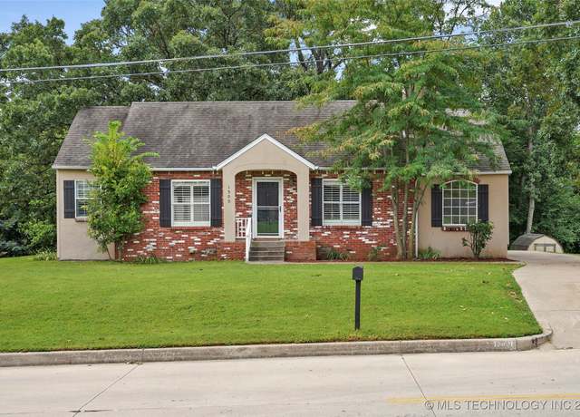 Property at 1500 E Line Ave, Sapulpa, OK 74066, 3 beds, 2 baths