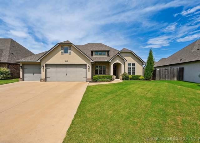 Property at 18615 E 46th St, Tulsa, OK 74134, 3 beds, 2 baths