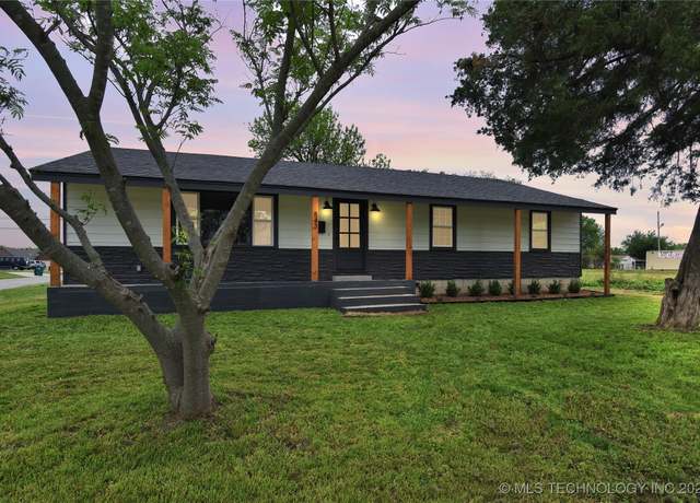 Property at 543 N Ridgeway St, Sapulpa, OK 74066, 3 beds, 2 baths