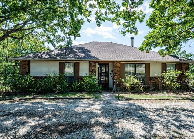 Property at 195 County Rd, Osage, OK 74054, 3 beds, 2 baths