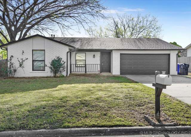 Property at 4117 S Birch Ave, Broken Arrow, OK 74011, 3 beds, 2 baths