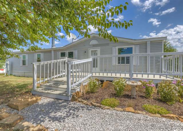 Property at 32733 E 161st St S, Coweta, OK 74429, 3 beds, 2 baths