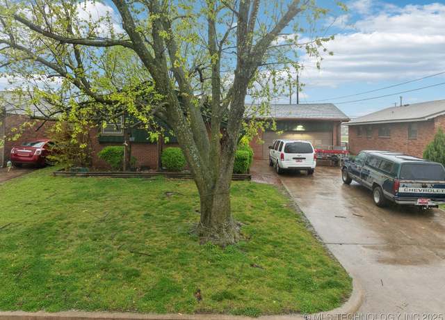 Property at 546 S 97th E Pl St, Tulsa, OK 74128, 3 beds, 1.5 baths