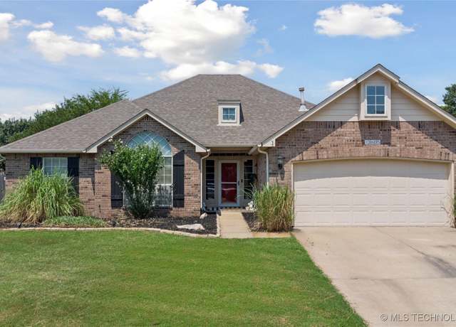 Property at 13605 E 90th Ct, Owasso, OK 74055, 4 beds, 2.5 baths
