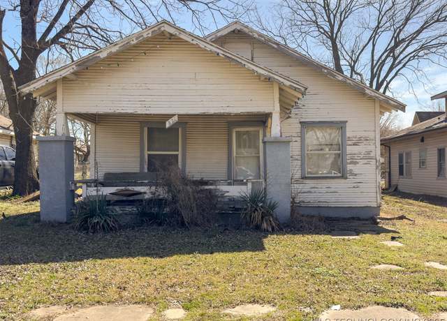 Property at 821 E 15th, Ada, OK 74820, 3 beds, 1 bath