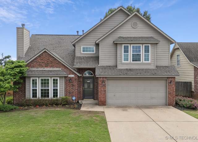 Property at 10312 E 115th Pl S, Bixby, OK 74008, 4 beds, 2.5 baths