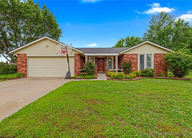 Property at 200 Turkey Creek Rd, Bartlesville, OK 74006, 3 beds, 2 baths