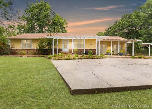 Property at 5610 S 155th WestAvenue, Sand Springs, OK 74063, 3 beds, 2 baths