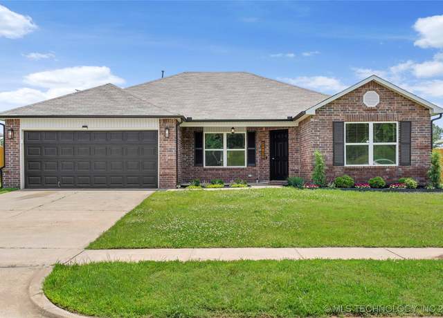 Property at 14911 S 274th EastAvenue, Coweta, OK 74429, 4 beds, 2 baths