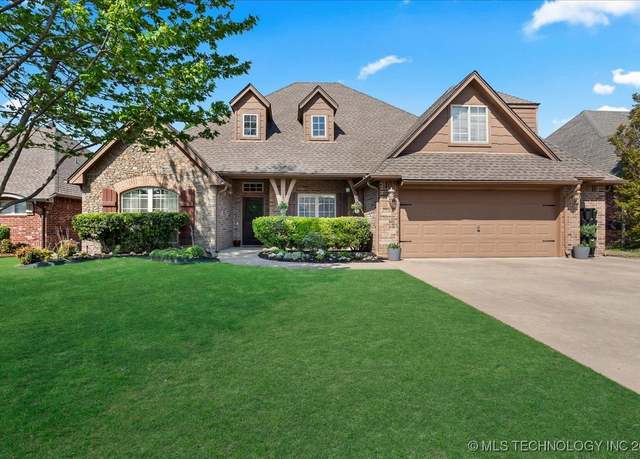 Property at 14520 S Florence Ave, Bixby, OK 74008, 4 beds, 3 baths