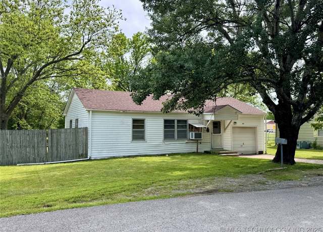 Property at 1110 SE 2nd Ct, Pryor, OK 74361, 2 beds, 1 bath