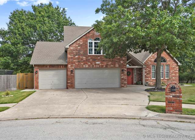 Property at 3108 W Norman Cir, Broken Arrow, OK 74012, 5 beds, 2.5 baths