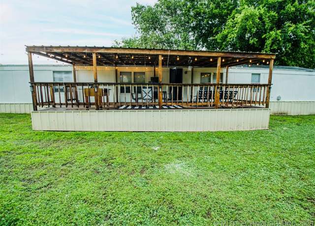 Property at 8873 Jay St, Kingston, OK 73439, 3 beds, 2 baths