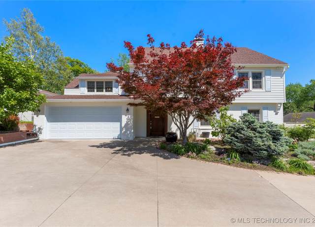 Property at 3855 S Utica Ave, Tulsa, OK 74105, 5 beds, 4 baths