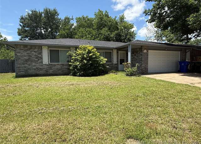 Property at 3024 S Ash Ct, Broken Arrow, OK 74012, 3 beds, 1.5 baths