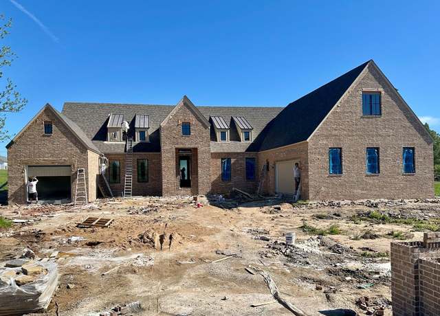 Property at 207 W 172nd St S, Mounds, OK 74047, 4 beds, 3.5 baths