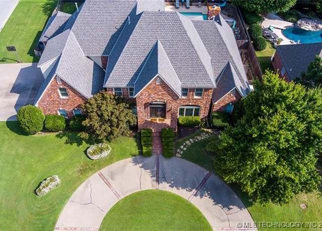 Property at 5501 E 108th St, Tulsa, OK 74137, 5 beds, 5.5 baths