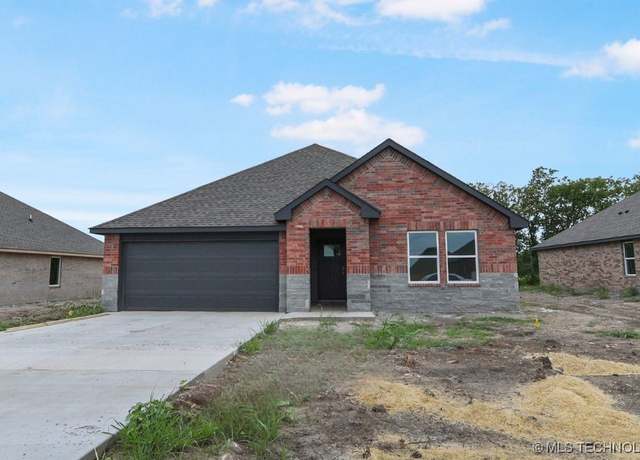 Property at 7408 N 154th EastAvenue, Owasso, OK 74055, 4 beds, 2 baths