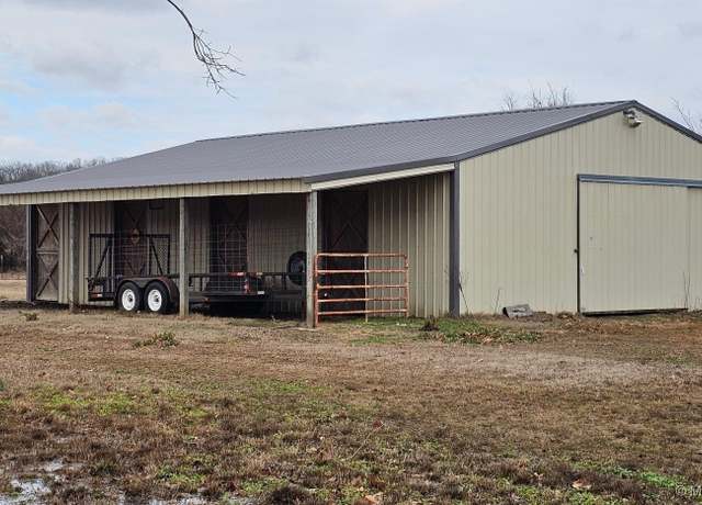 Property at 470025 Highway 101 E, Sallisaw, OK 74955, 2 beds, 2 baths
