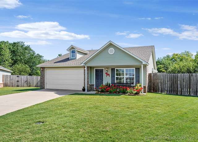 Property at 9165 S 254th EastAvenue, Broken Arrow, OK 74014, 3 beds, 2 baths