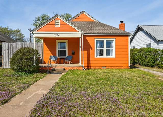 Property at 1224 S Columbia Pl, Tulsa, OK 74104, 3 beds, 1 bath