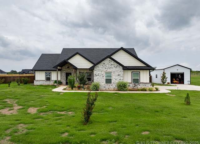 Property at 40 Wilson Pkwy, Durant, OK 74701, 4 beds, 2 baths