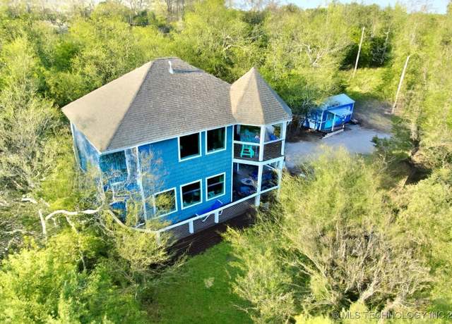 Property at 259 Persimmon Ln, Canadian, OK 74425, 3 beds, 2.5 baths