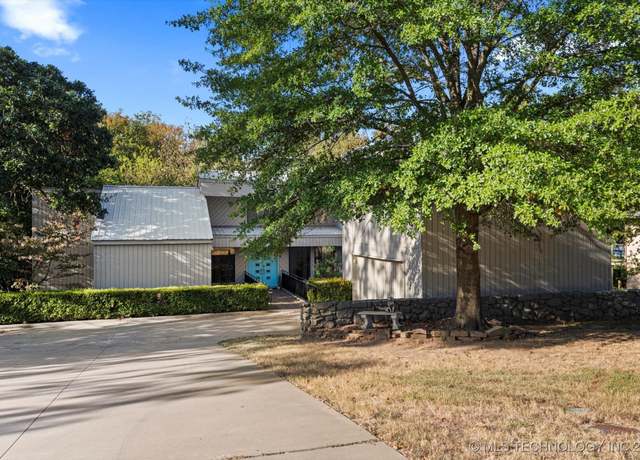 Property at 3433 Willowood Dr, Bartlesville, OK 74006, 5 beds, 2.5 baths