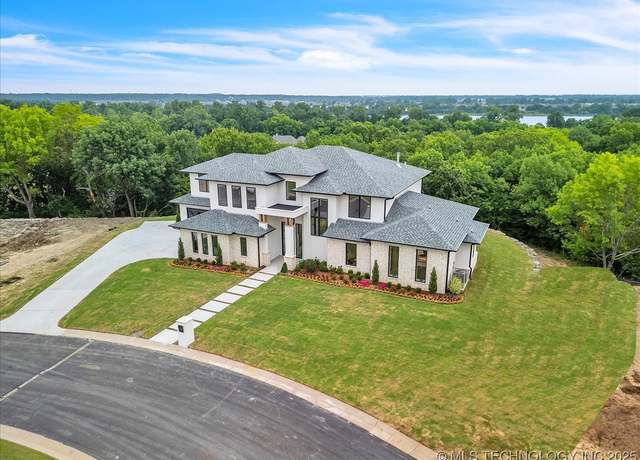 Property at 5835 E 139th St S, Bixby, OK 74008, 5 beds, 4.5 baths