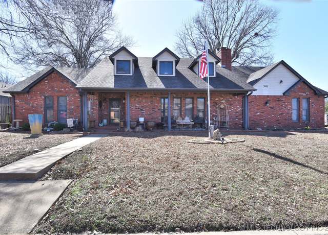 Property at 3001 Bacon Rd, Muskogee, OK 74403, 3 beds, 2 baths