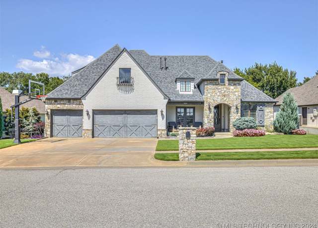 Property at 8314 E Greeley Pl, Broken Arrow, OK 74014, 4 beds, 3.5 baths