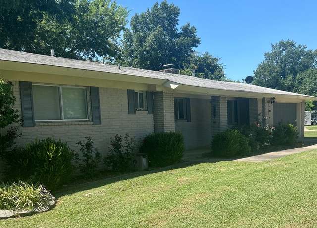 Property at 6996 E 19th St S, Tulsa, OK 74112, 3 beds, 1.5 baths