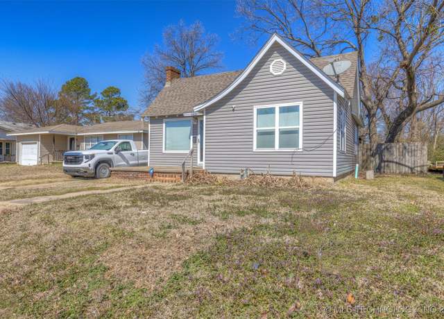 Property at 4410 W Okmulgee Ave, Muskogee, OK 74401, 2 beds, 1 bath
