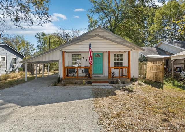 Property at 211 N Whitaker, Pryor, OK 74361, 3 beds, 1 bath