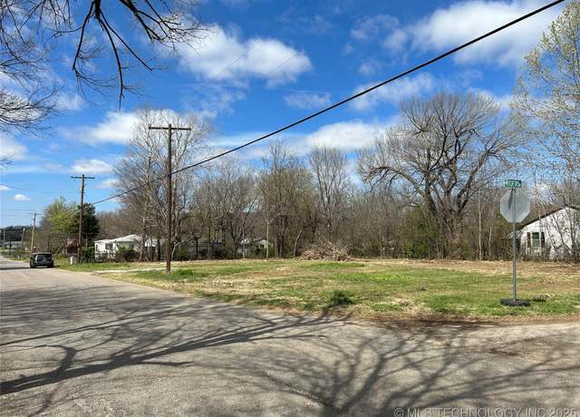 Property at 6304 N Rockford Ave, Tulsa, OK 74126