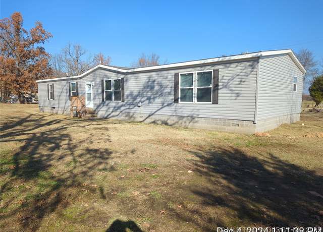 Property at 63487 E 256 Ln, Grove, OK 74344, 5 beds, 3 baths