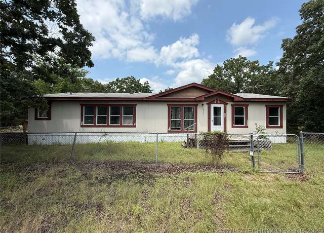 Property at 6771 W 57th St, Tulsa, OK 74126, 3 beds, 2 baths