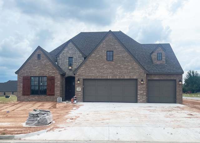 Property at 2600 W Twin Oaks St, Broken Arrow, OK 74012, 3 beds, 3 baths