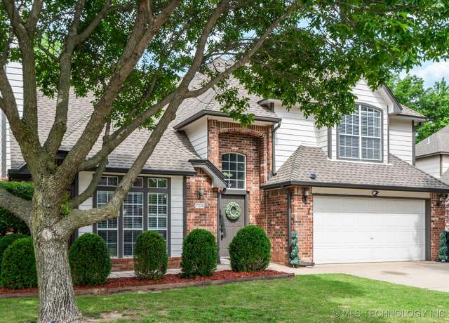 Property at 708 N Aster Ave, Broken Arrow, OK 74012, 6 beds, 2.5 baths