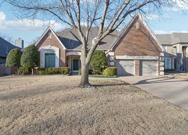Property at 5411 E 109th Pl, Tulsa, OK 74137, 4 beds, 3.5 baths