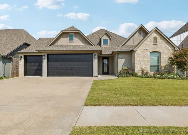 Property at 17065 E 45th St, Tulsa, OK 74134, 4 beds, 3 baths