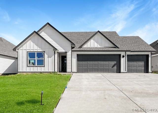 Property at 3412 E Montpelier St, Broken Arrow, OK 74014, 5 beds, 3 baths