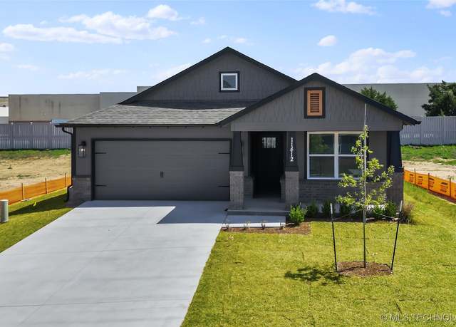 Property at 11412 E 93rd Pl, Owasso, OK 74055, 3 beds, 2 baths